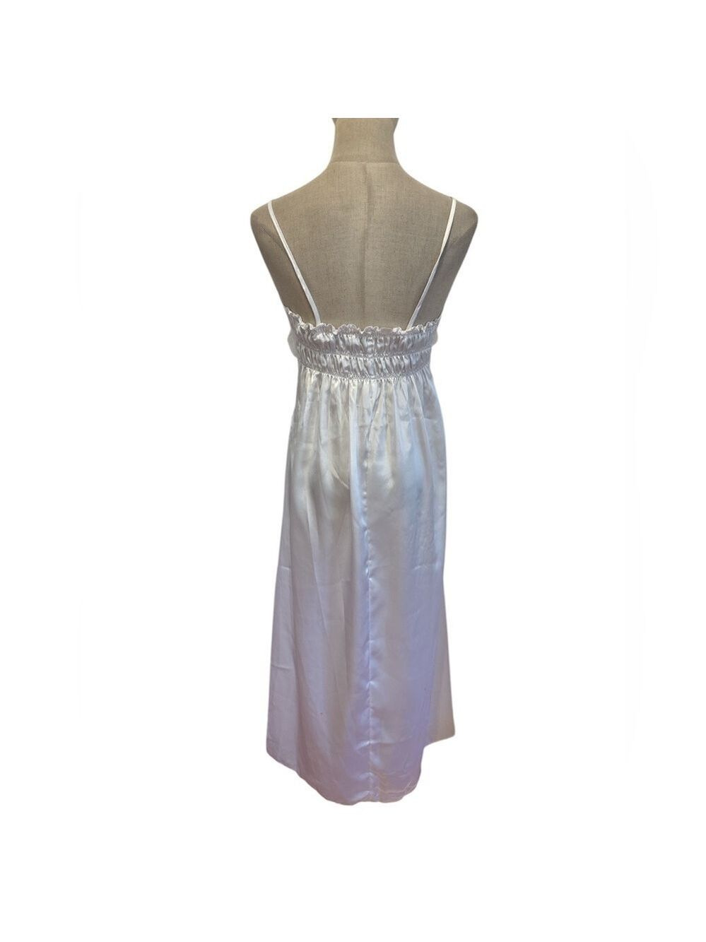 80s LINGERIE WHITE SATIN & OPENWORK DESIGN LACE NIGHT GOWN MIDI LENGTH SZ M - Picture 3 of 6
